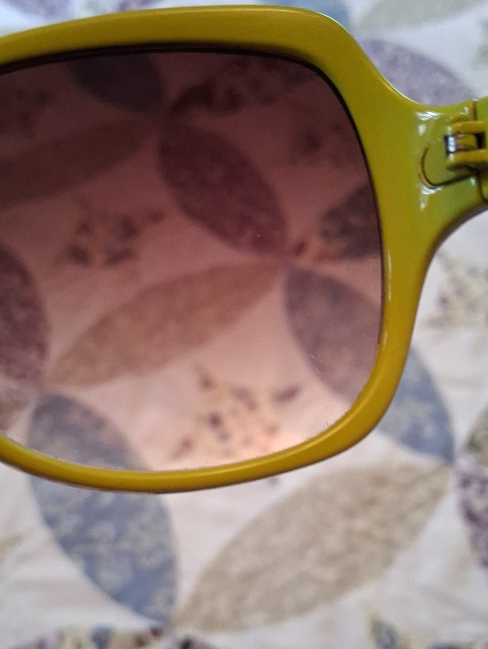 Juicy Couture Sunglasses. - Picture 5 of 7